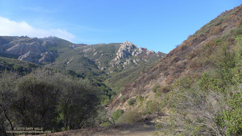 Turnoff to the Danielson cabin site. The cabin site and most of the north side of Boney Mountain were not burned. May 25, 2013.