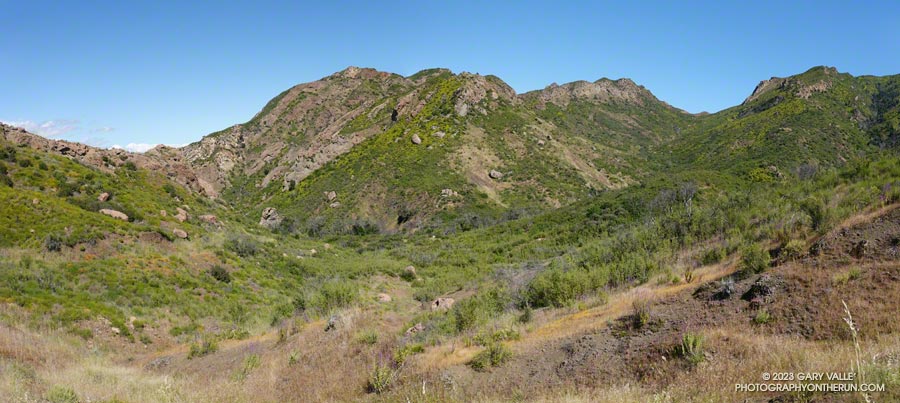 Wide view of the Lost Cabin area of Triunfo Canyon in Malibu Creek State Park. May 5, 2023.