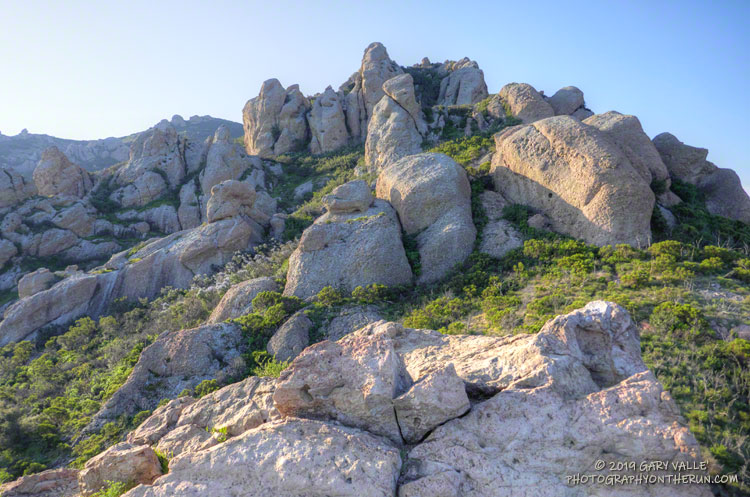 Working up through the crags of chunky volcanic rock on the north side of Boney Mountain.
