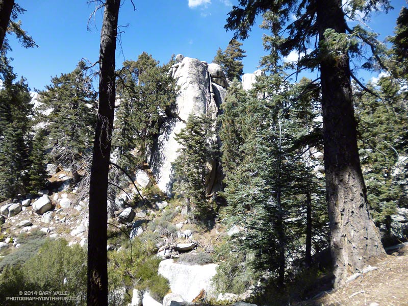 One of a number of interesting rock formations perched on the rim with some rock climbing potential. (Photo @ mile 32.6/85.1)