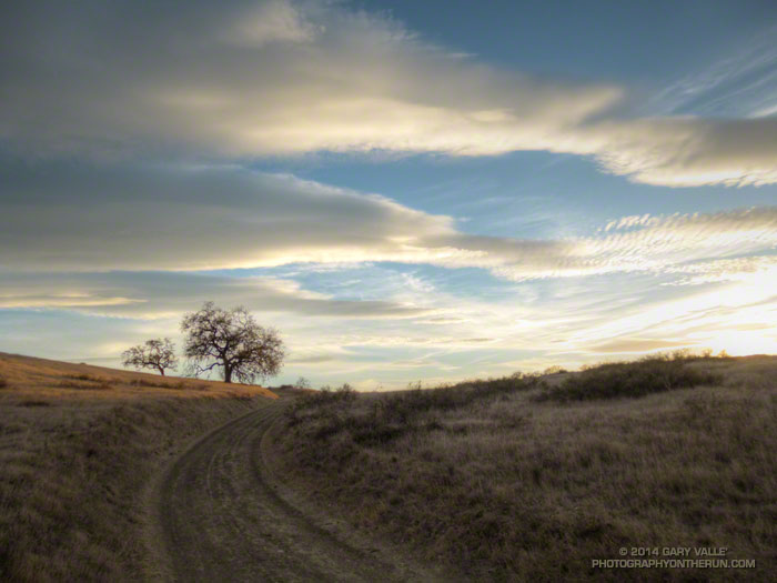 Wave clouds over Southern California, January 28, 2014.